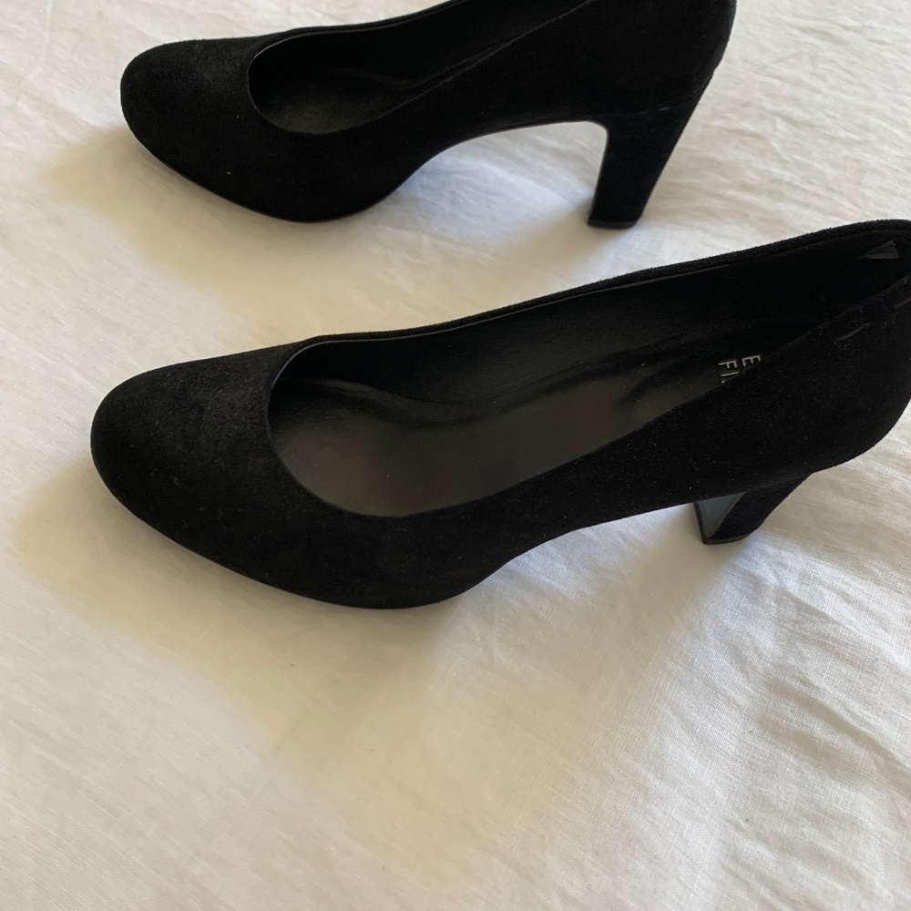 Eileen Fisher Black Suede Heels sz 8